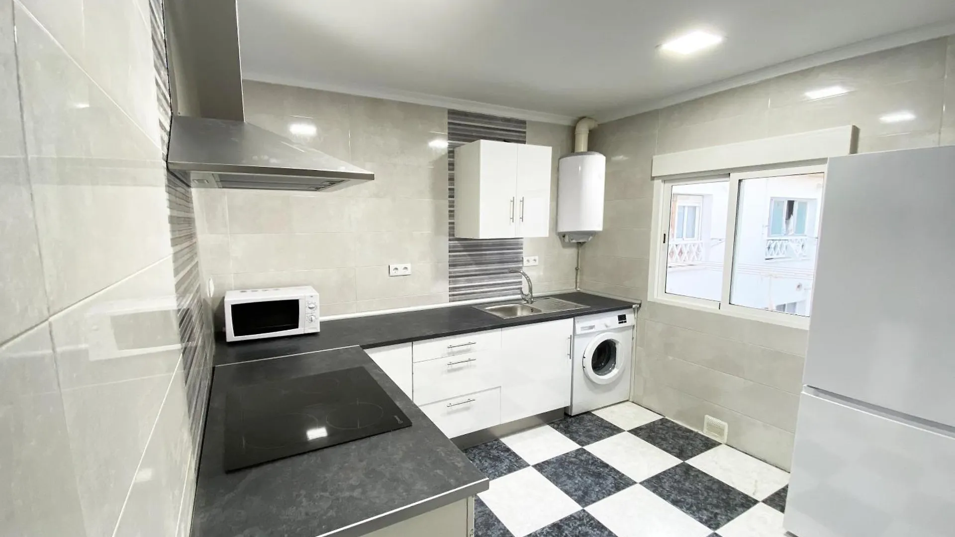 Apartamento Martinez Campos - Playa La Caleta Cadiz Spain