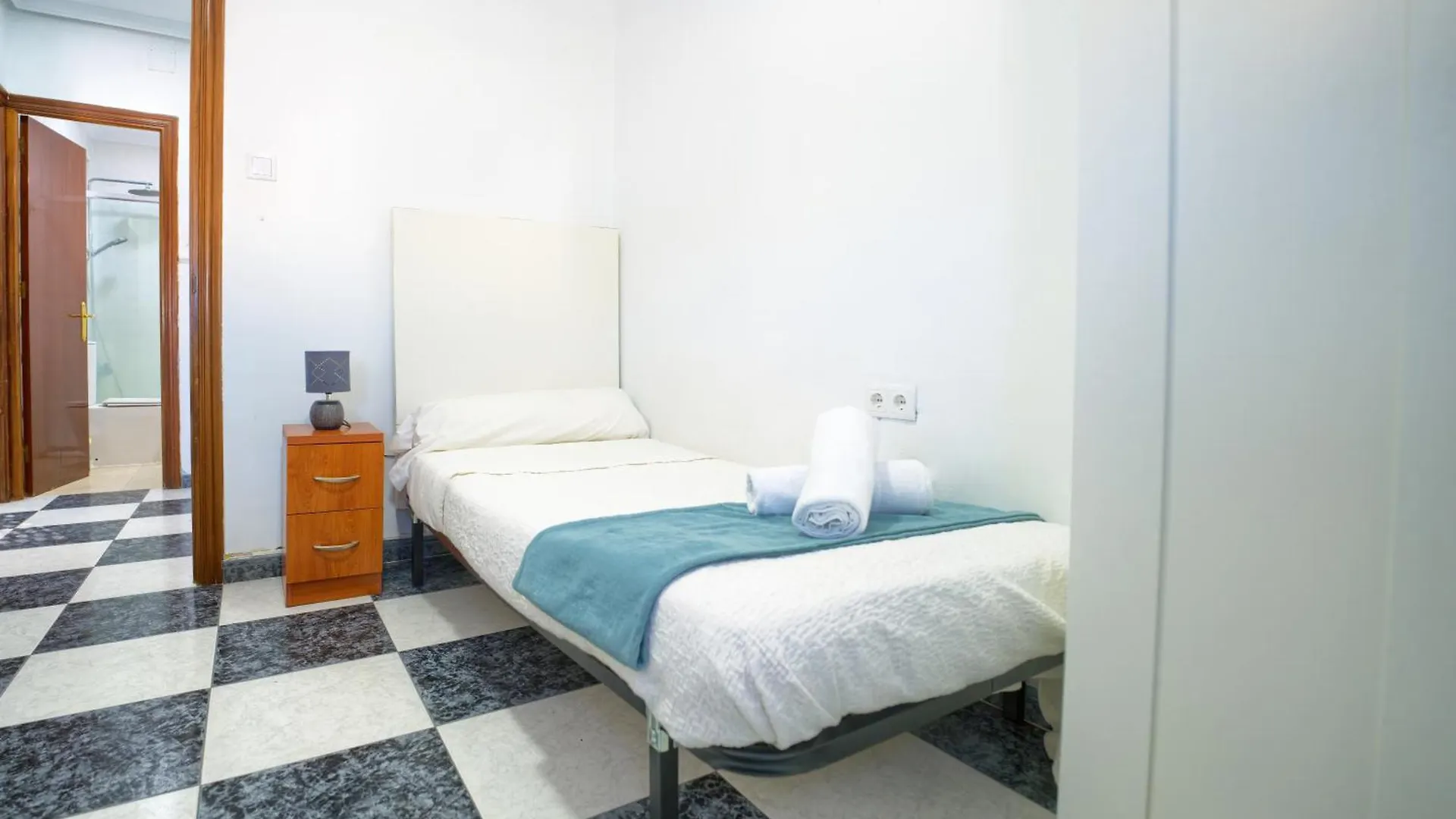Apartment Apartamento Martinez Campos - Playa La Caleta Cadiz Spain